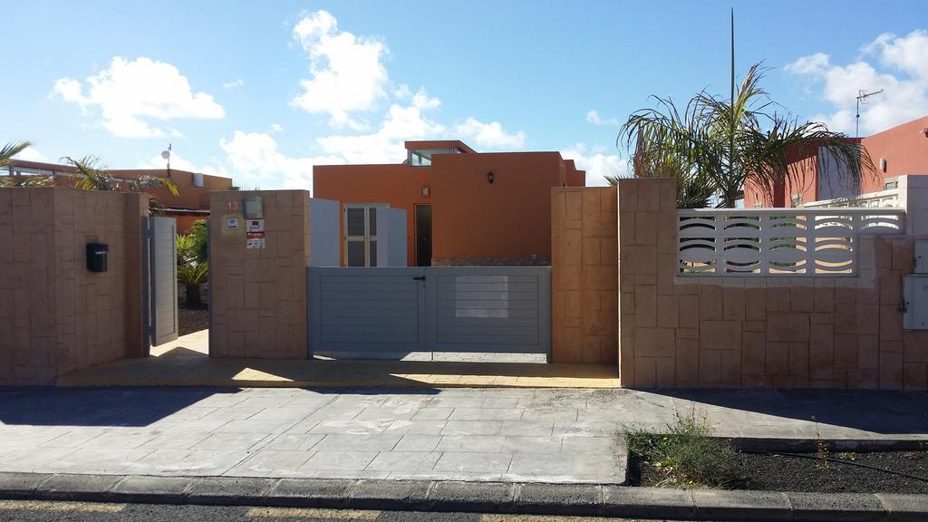 Villa Con Piscina ,Vista Mar Y Campo De Golf Caleta De Fuste Luaran gambar